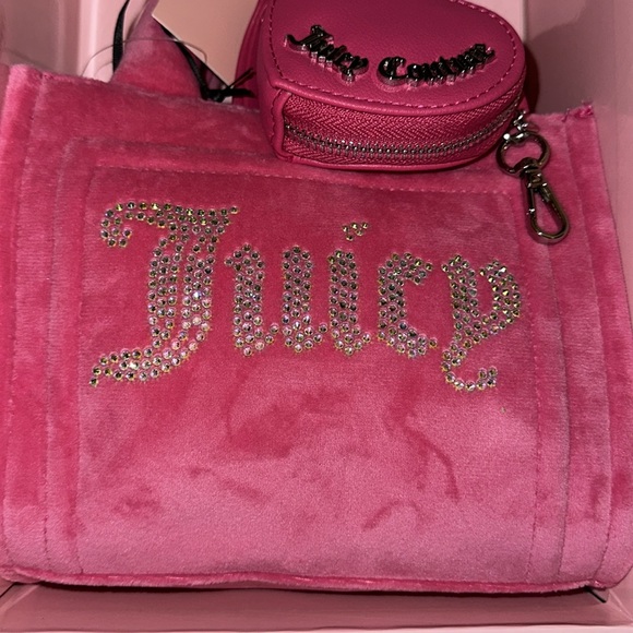 Juicy couture Pink Velvet purse, withh Heart Coin Purse and mini Glam Barrel - Picture 4 of 6